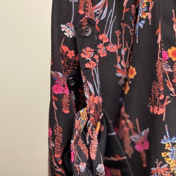 Semi Sheer Floral Blouse Lily White - Picture 6 of 8